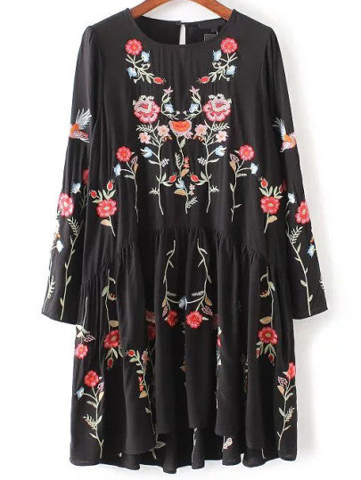 Black Flower Embroidery Keyhole Back Pleated Dress